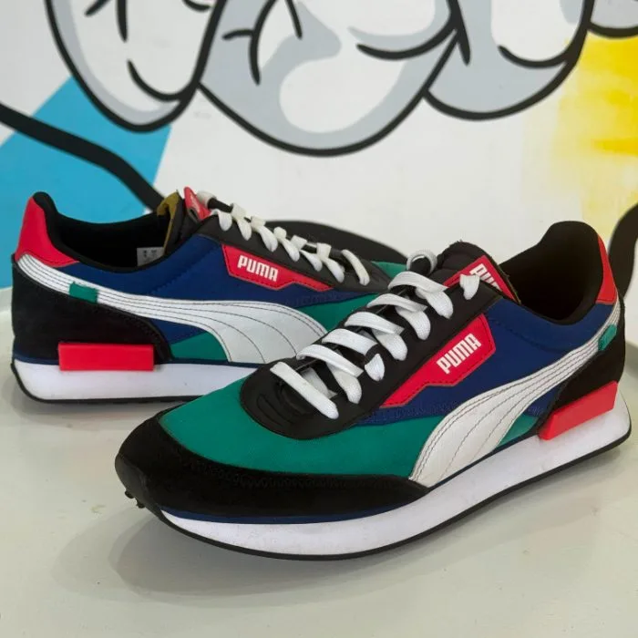Par de tênis atendido pela Wash Sneakers 21